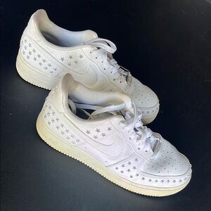 White Star-Patterned Nike Air Force Sneakers